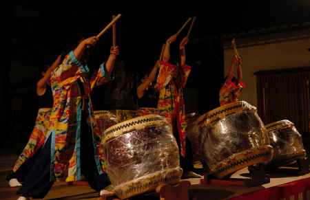 祭っ娘さんの和太鼓　奉納