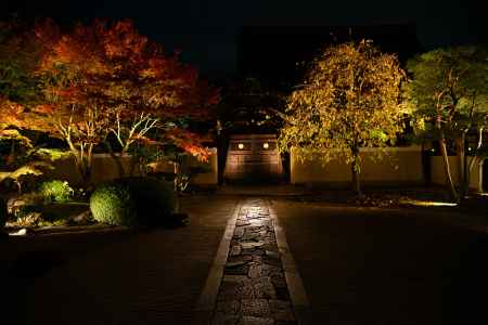 四海唱導の庭　秋