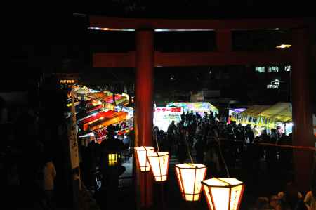 800店に及ぶ露店