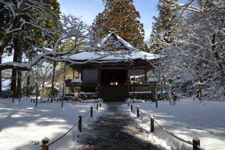 三千院　雪の往生極楽院