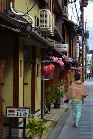 宮川町　路地２