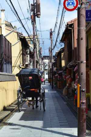 宮川町　路地　人力車