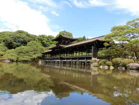 平安神宮　神苑泰平閣