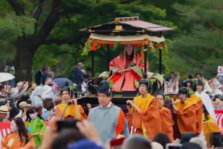 葵祭京都御苑　斎王代