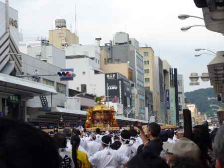 祇園祭　還幸祭中御座