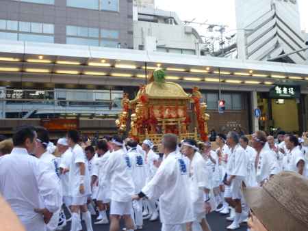 祇園祭　還幸祭東御座