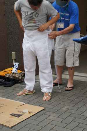 曳き手装束の着かた