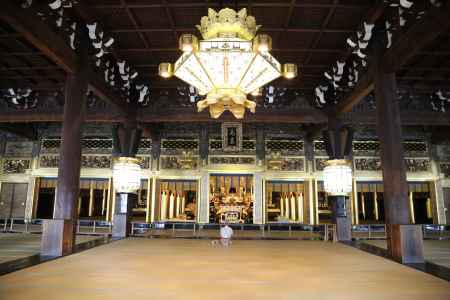 西本願寺 御影堂内①