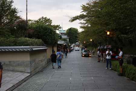 夕暮れ時の「ねねの道」