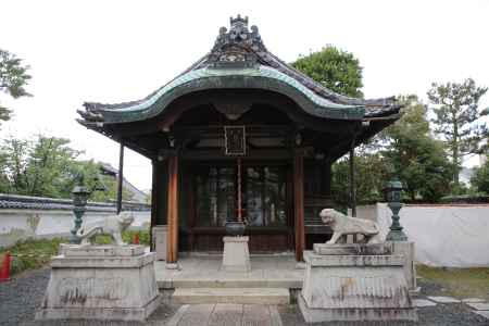 両足院　毘沙門天堂