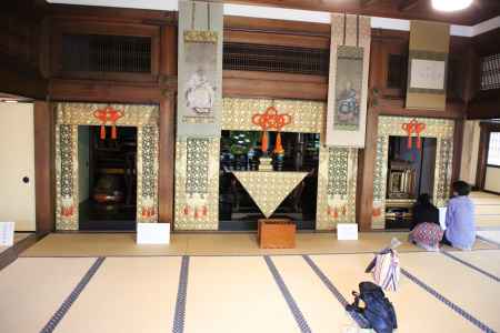 両足院　本堂の阿弥陀如来