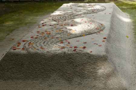 法然院「白砂壇」