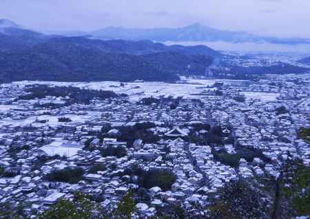 雪の日の嵯峨野展望