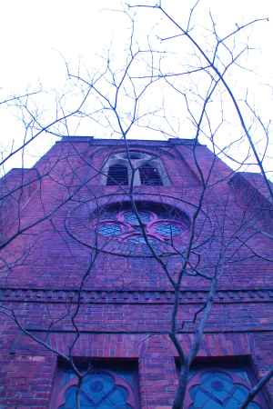 煉瓦造りの聖堂