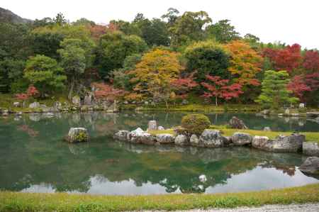天龍寺　曹源池庭園の紅葉8
