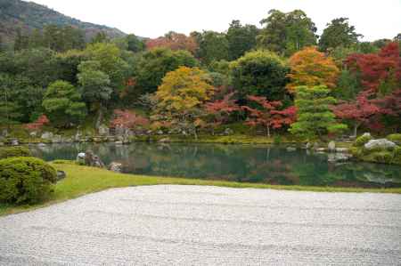 天龍寺　曹源池庭園の紅葉9