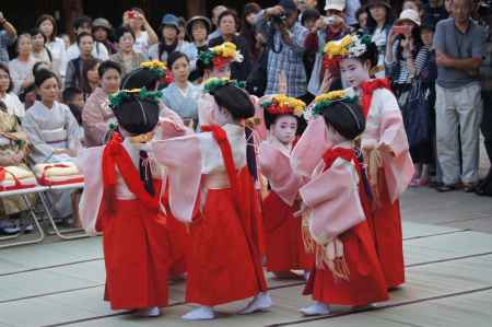 ずいき祭の御田舞