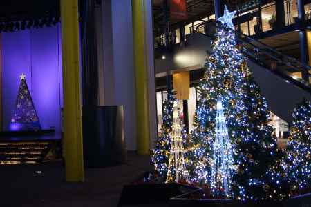 京都のイルミネーション（新風館）