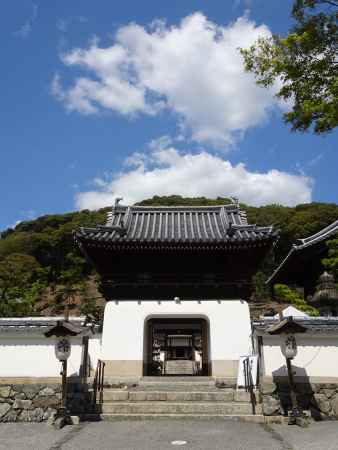 宇治　興聖寺　青空と雲と