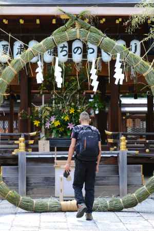 茅の輪くぐります！