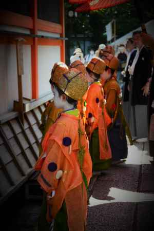 金色の烏帽子～ピカピカ