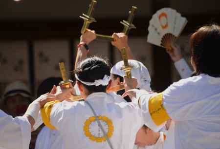 ホイっと　ホイっと　