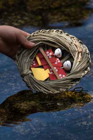 下鴨神社の流し雛