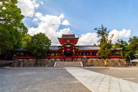 やわたのはちまんさん