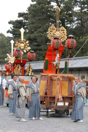 御霊祭　蓬莱鉾と菊鉾2