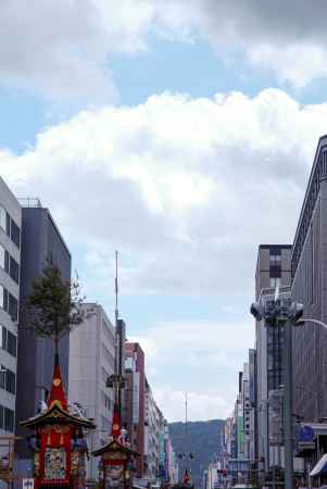 晴天に恵まれた山鉾巡行