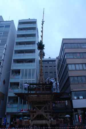 見上げるほどの高さ