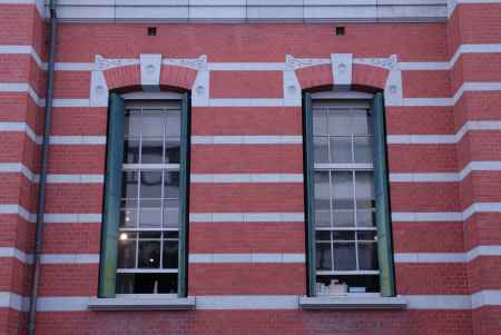 京都文化博物館の窓