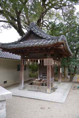 藤森神社 手水舎1
