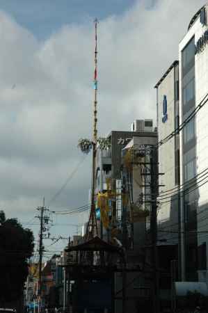 鶏鉾 鉾頭の高さ