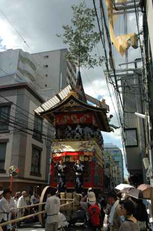 引き初めの岩戸山