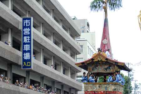 鶏鉾　曳き初め　３