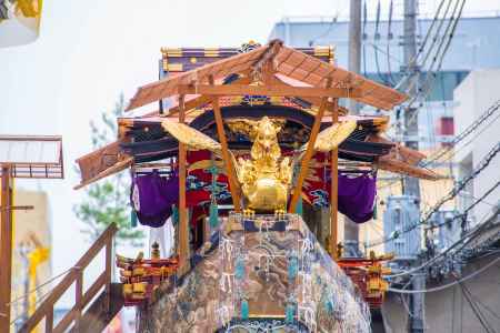 船鉾　金色の鷁（げき）