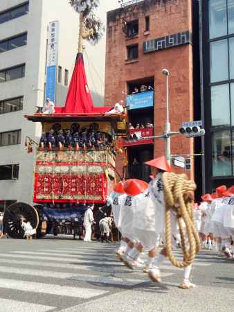 祇園祭2018　鶏鉾　辻回し２