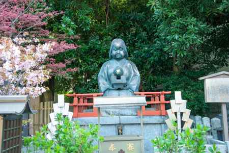 千本釈迦堂　おかめと桜