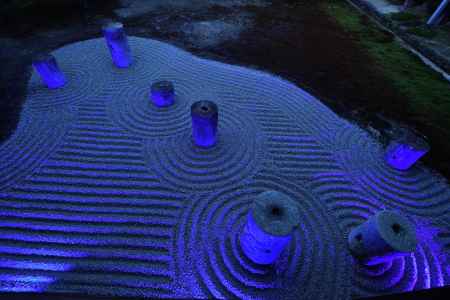 本坊、夜べの憧憬