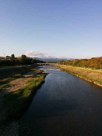 鴨川  丸太町あたり  