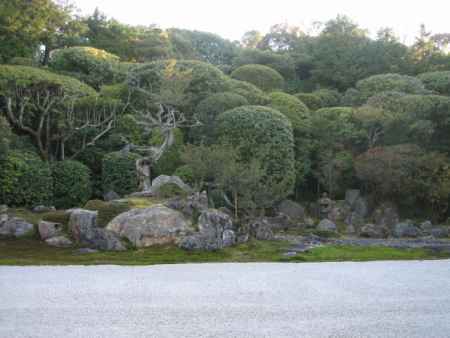 金地院鶴亀の庭