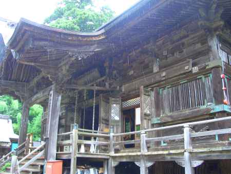 雨降りの松尾寺