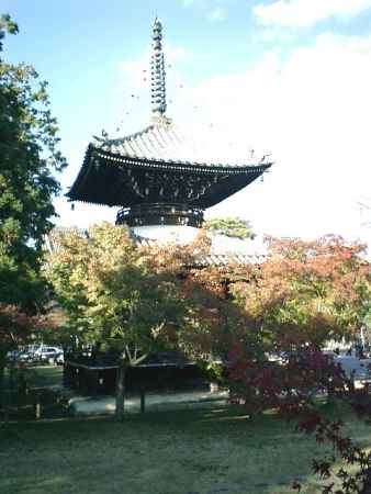 清凉寺の多宝塔