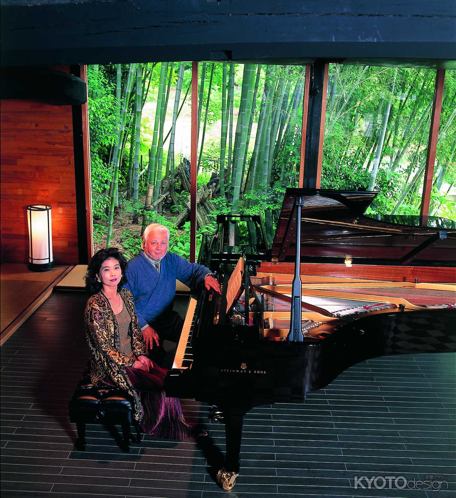 かやぶき音楽堂