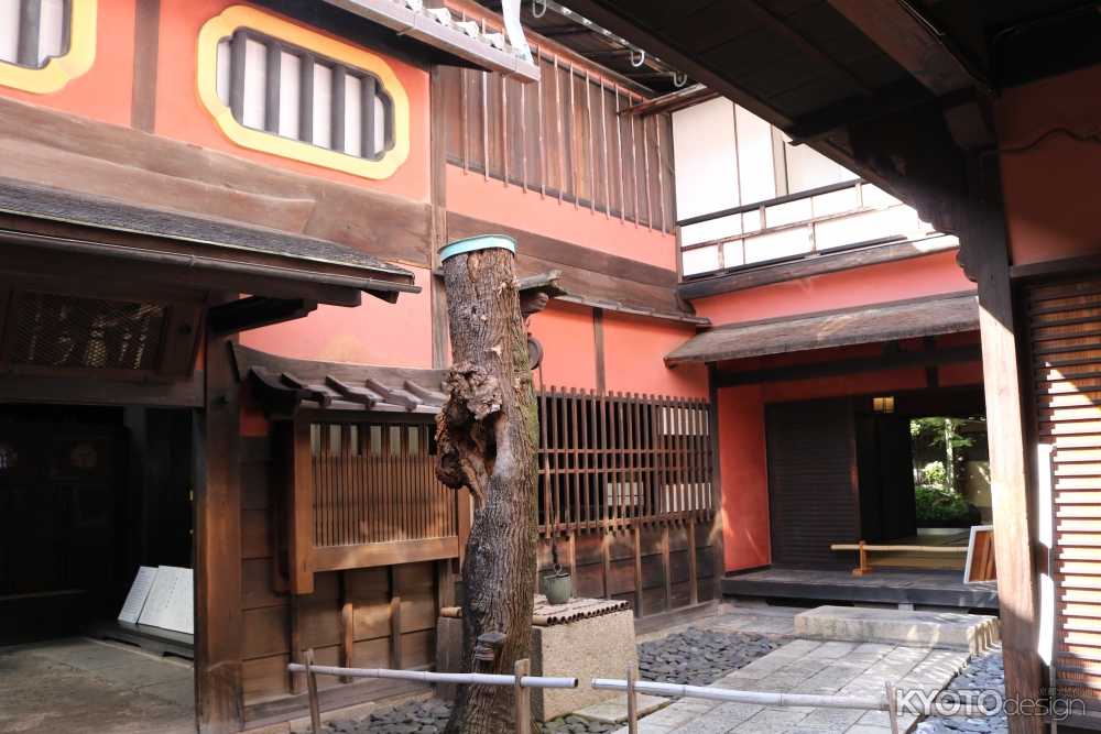 角屋もてなしの文化美術館