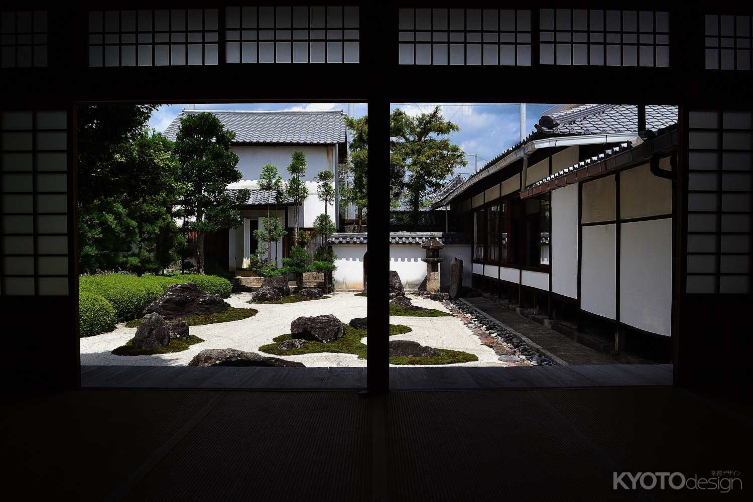 十六羅漢石庭　表書院より　